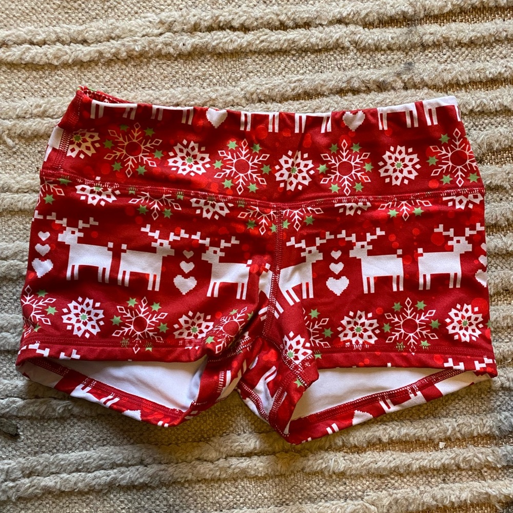 Holiday Fleo shorts